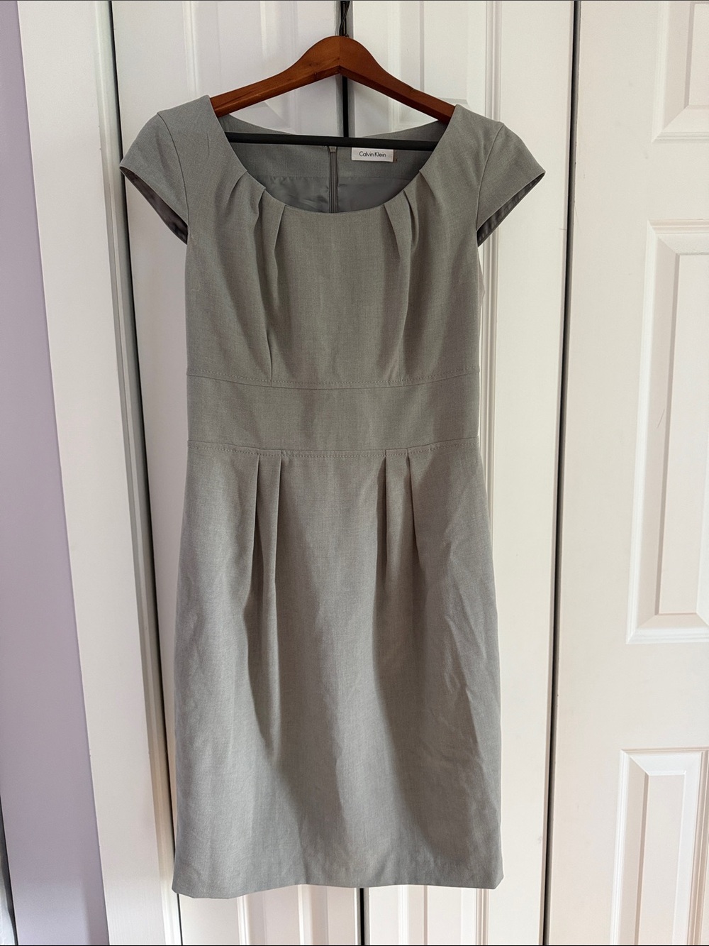 Calvin Klein Light Gray Cap Sleeve Pleated Sheath Dress